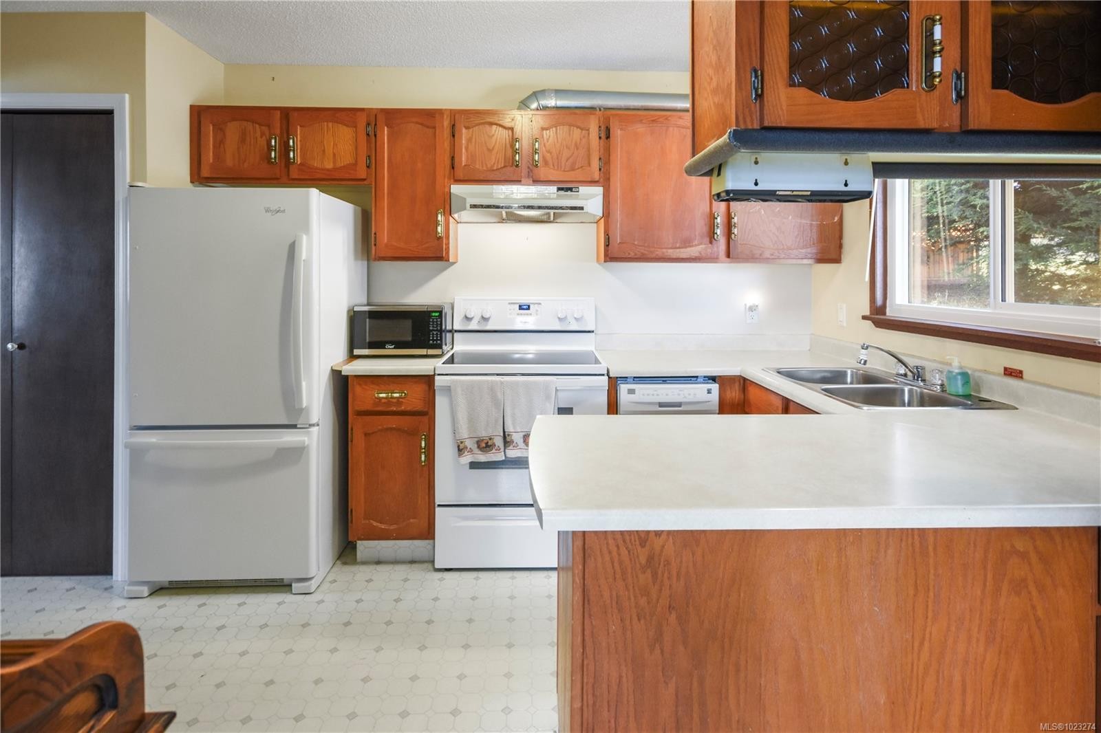 315 Peacock St, Parksville, BC