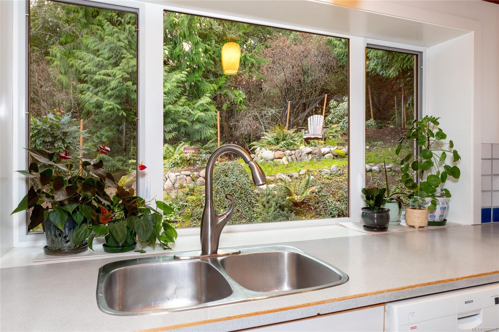 5150 Polson Terr, Saanich, BC