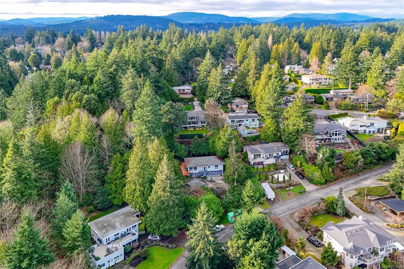 5150 Polson Terr, Saanich, BC