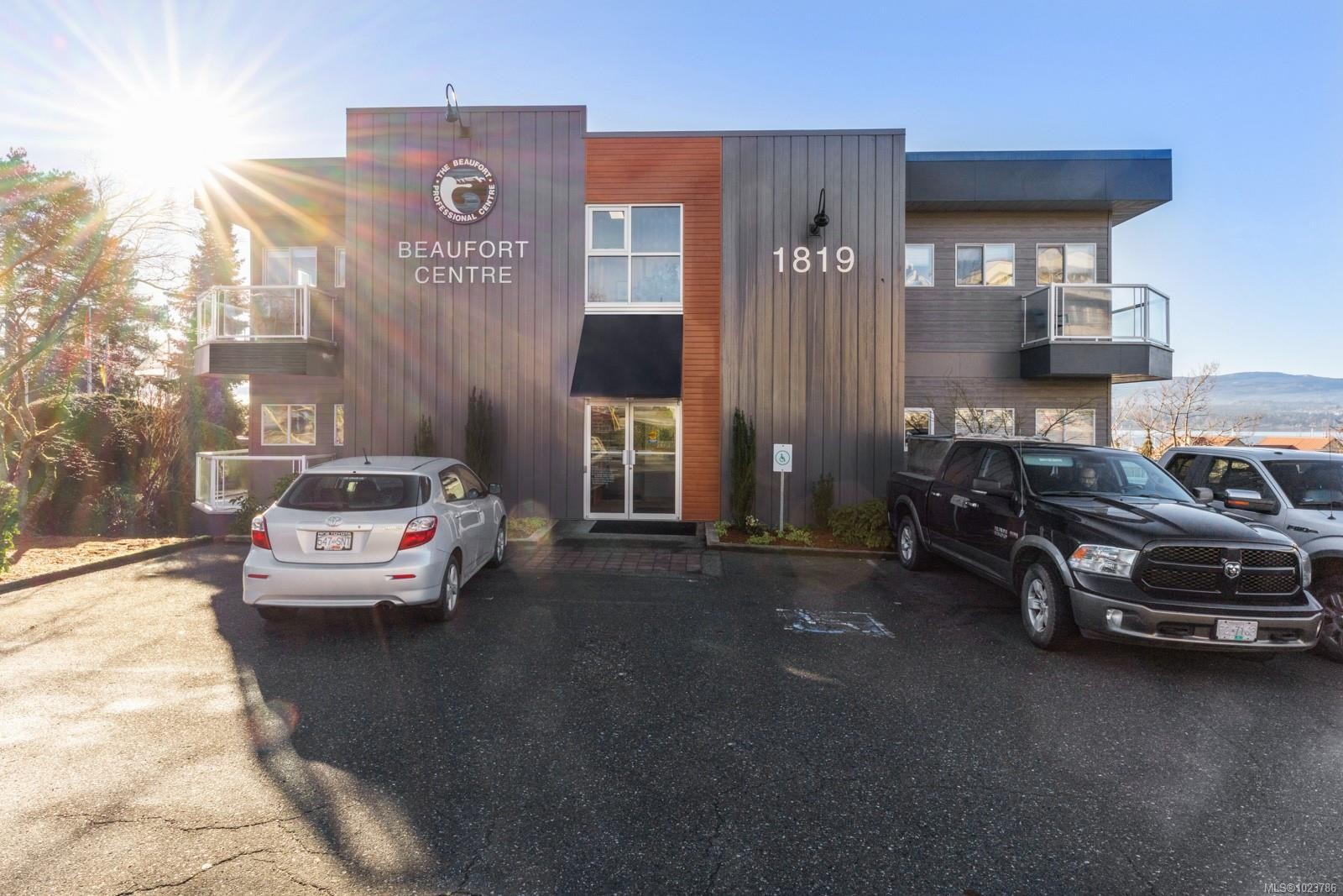 205-1819 Beaufort Ave, Comox, BC
