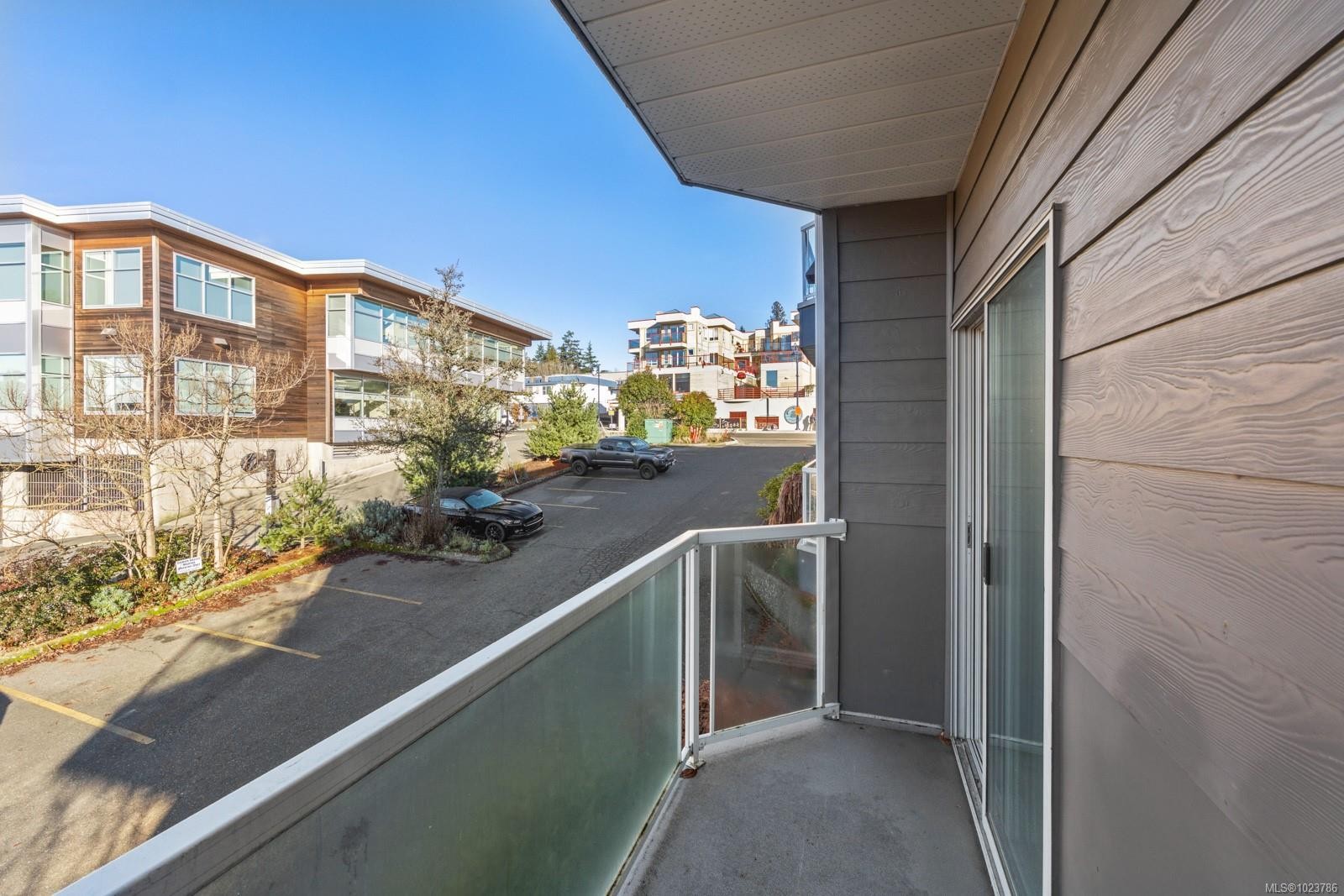 205-1819 Beaufort Ave, Comox, BC