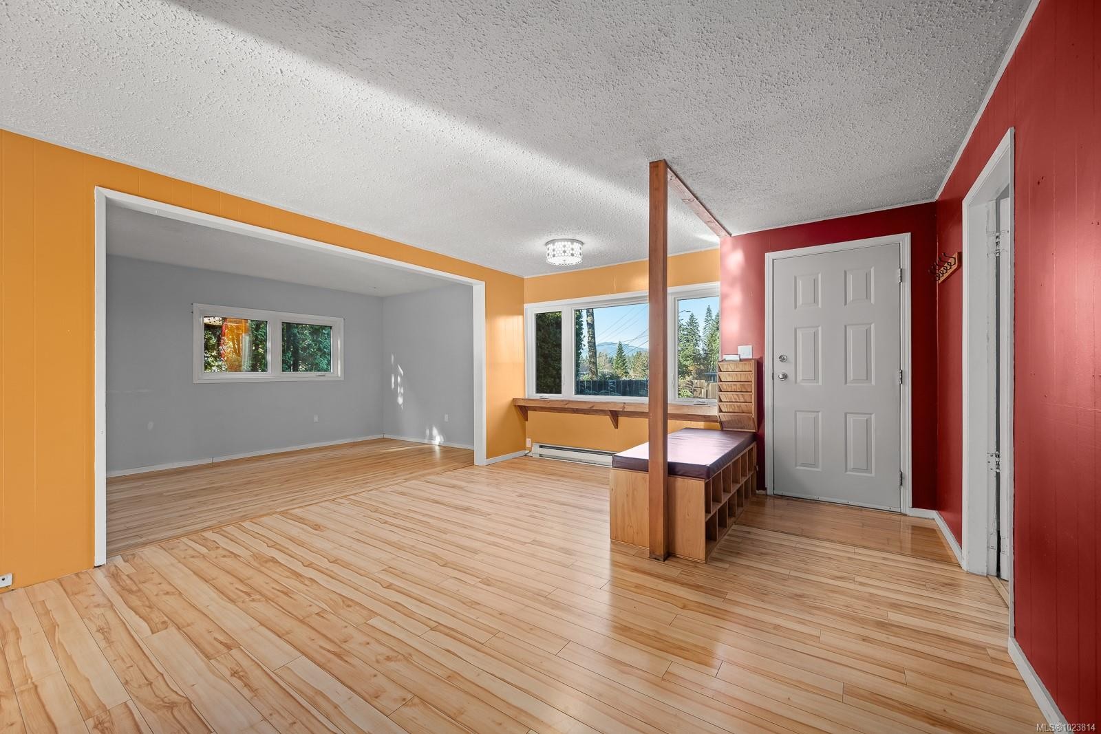 1120 5Th St, Courtenay, BC