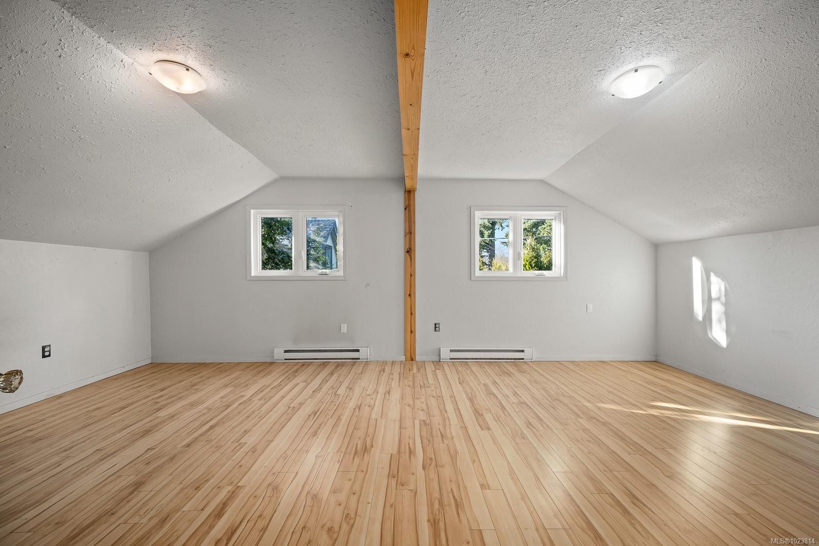 1120 5Th St, Courtenay, BC