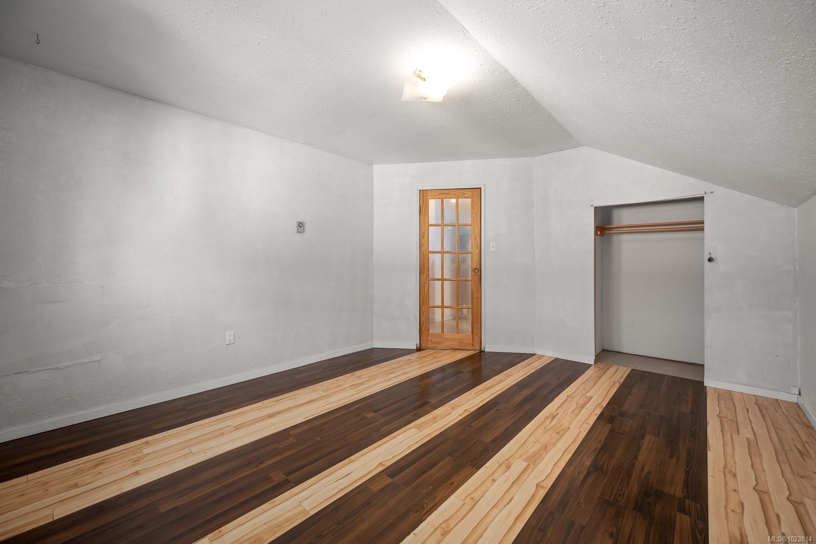 1120 5Th St, Courtenay, BC