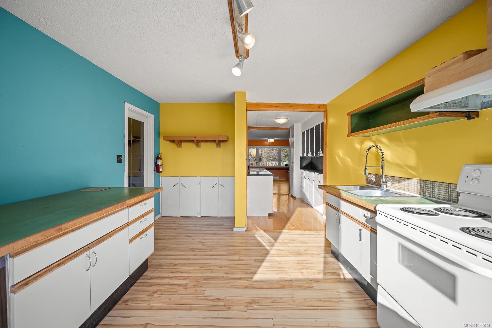 1120 5Th St, Courtenay, BC