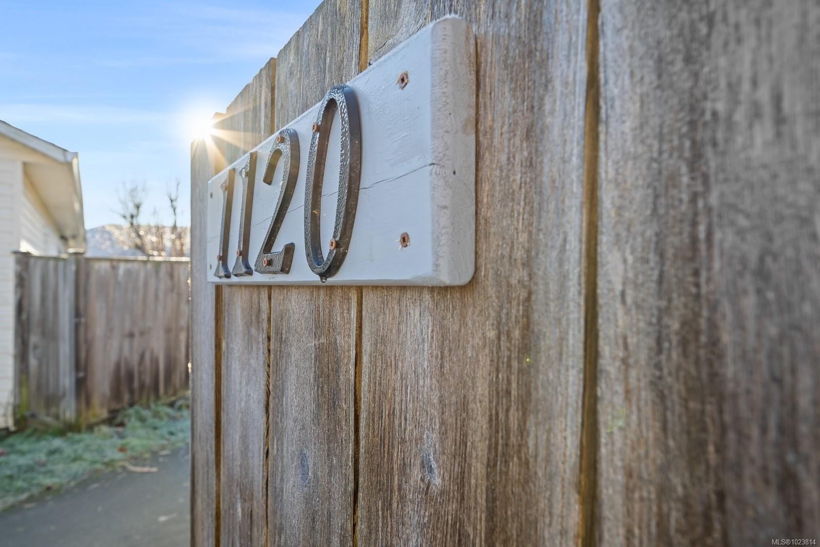 1120 5Th St, Courtenay, BC