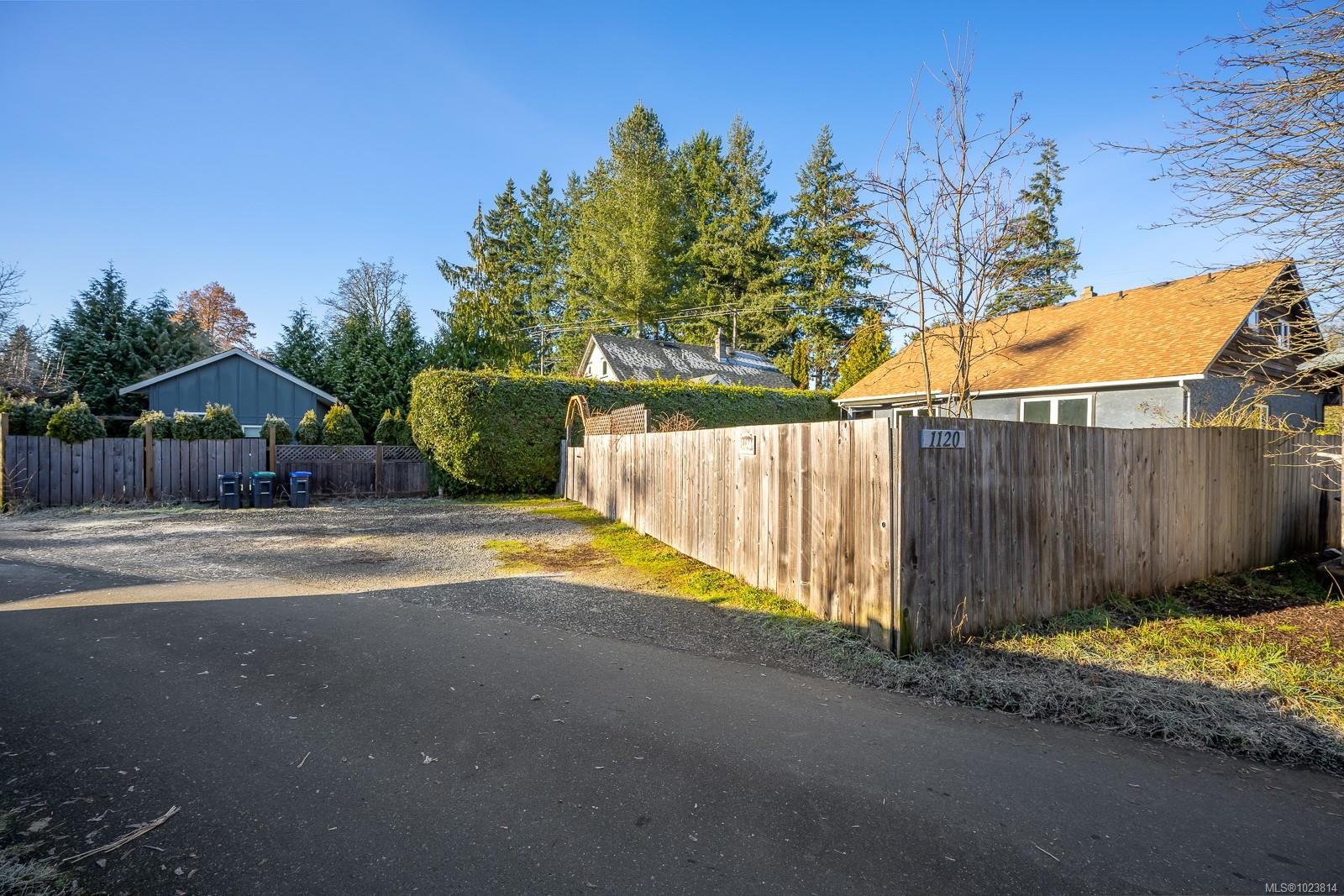 1120 5Th St, Courtenay, BC