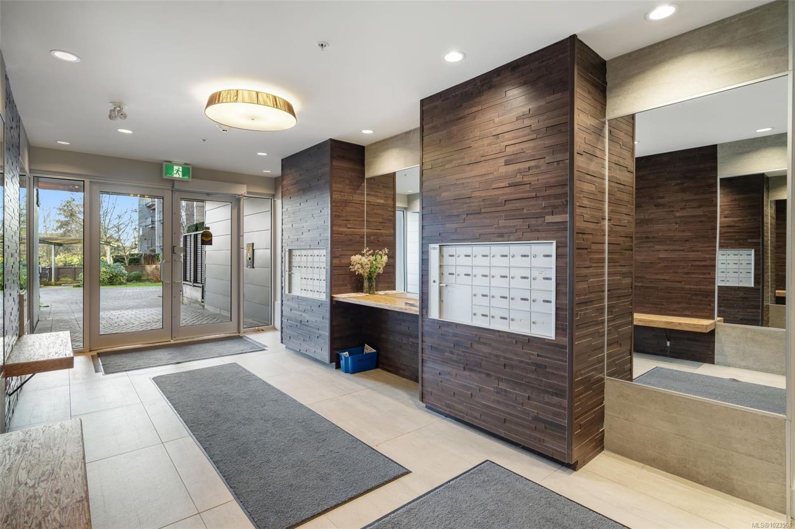 110-3815 Rowland Ave, Saanich, BC - Indoor Photo Showing Other Room