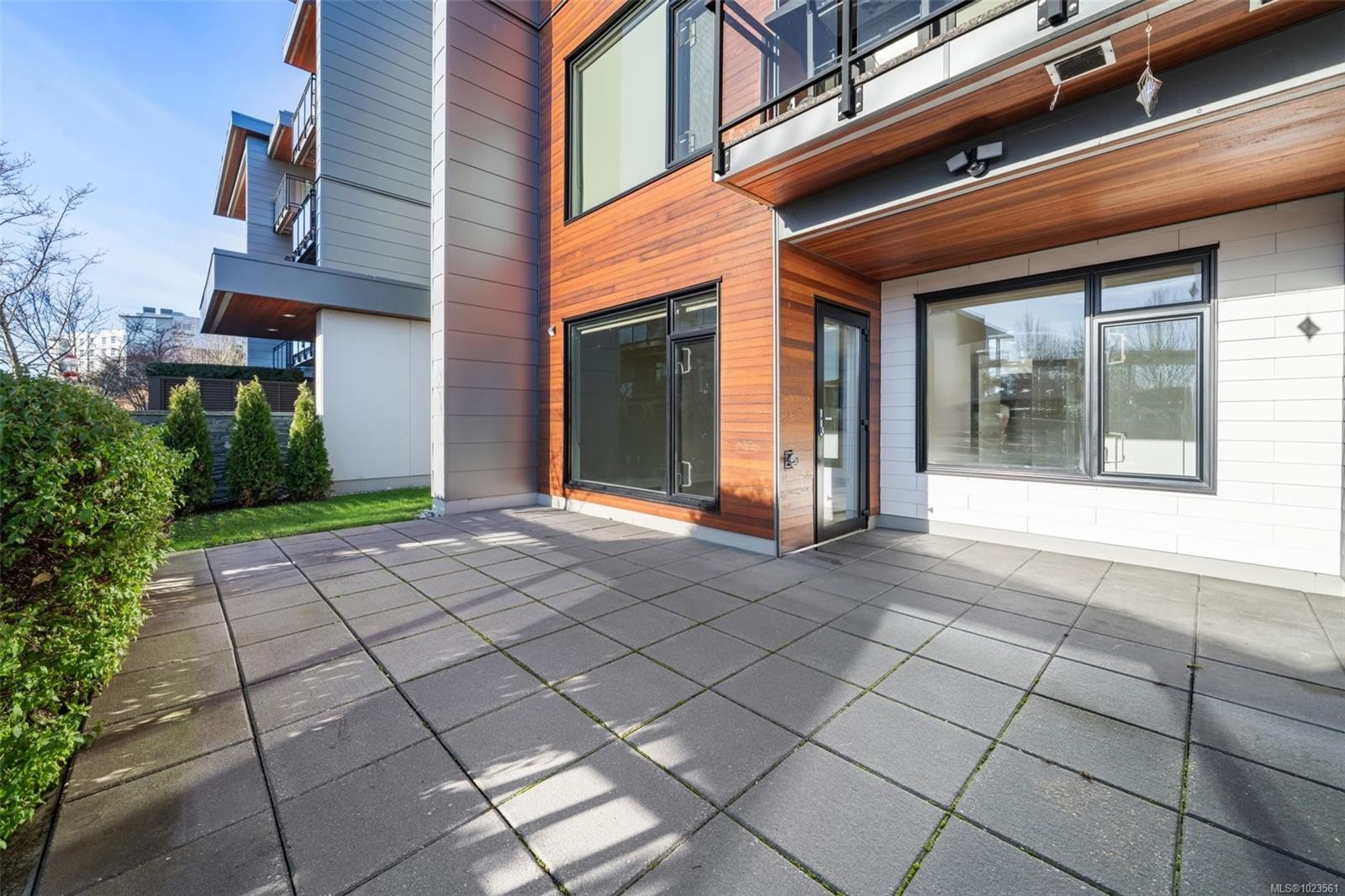 110-3815 Rowland Ave, Saanich, BC - Outdoor With Exterior