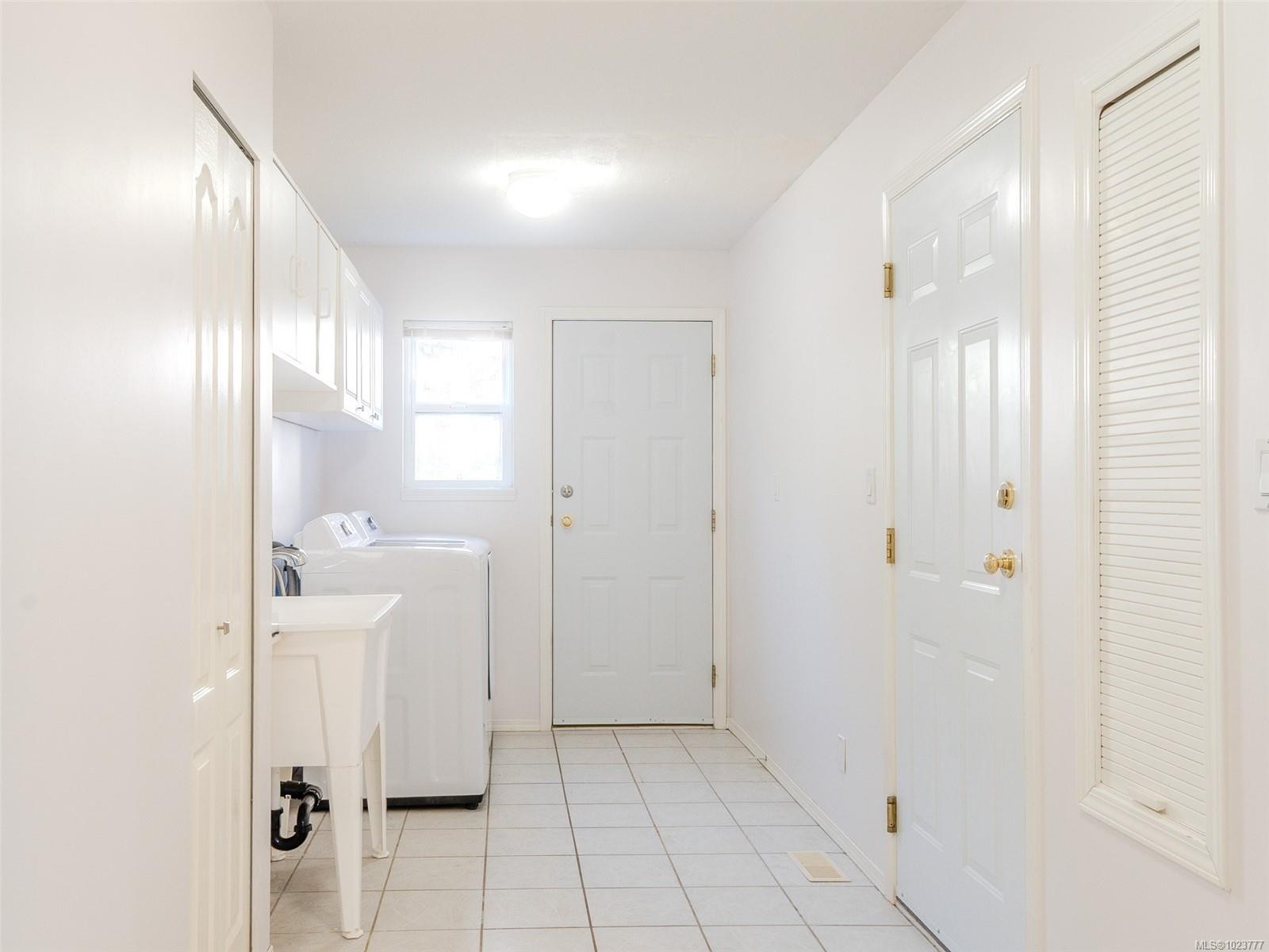 6614 Everest Dr, Nanaimo, BC