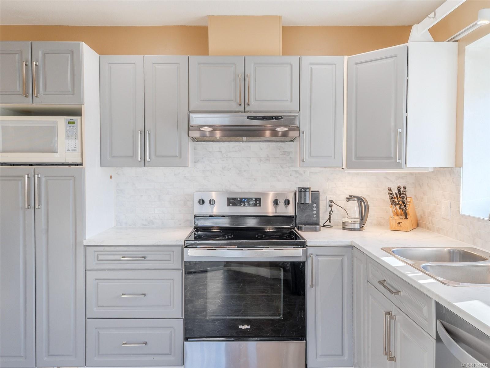 6614 Everest Dr, Nanaimo, BC