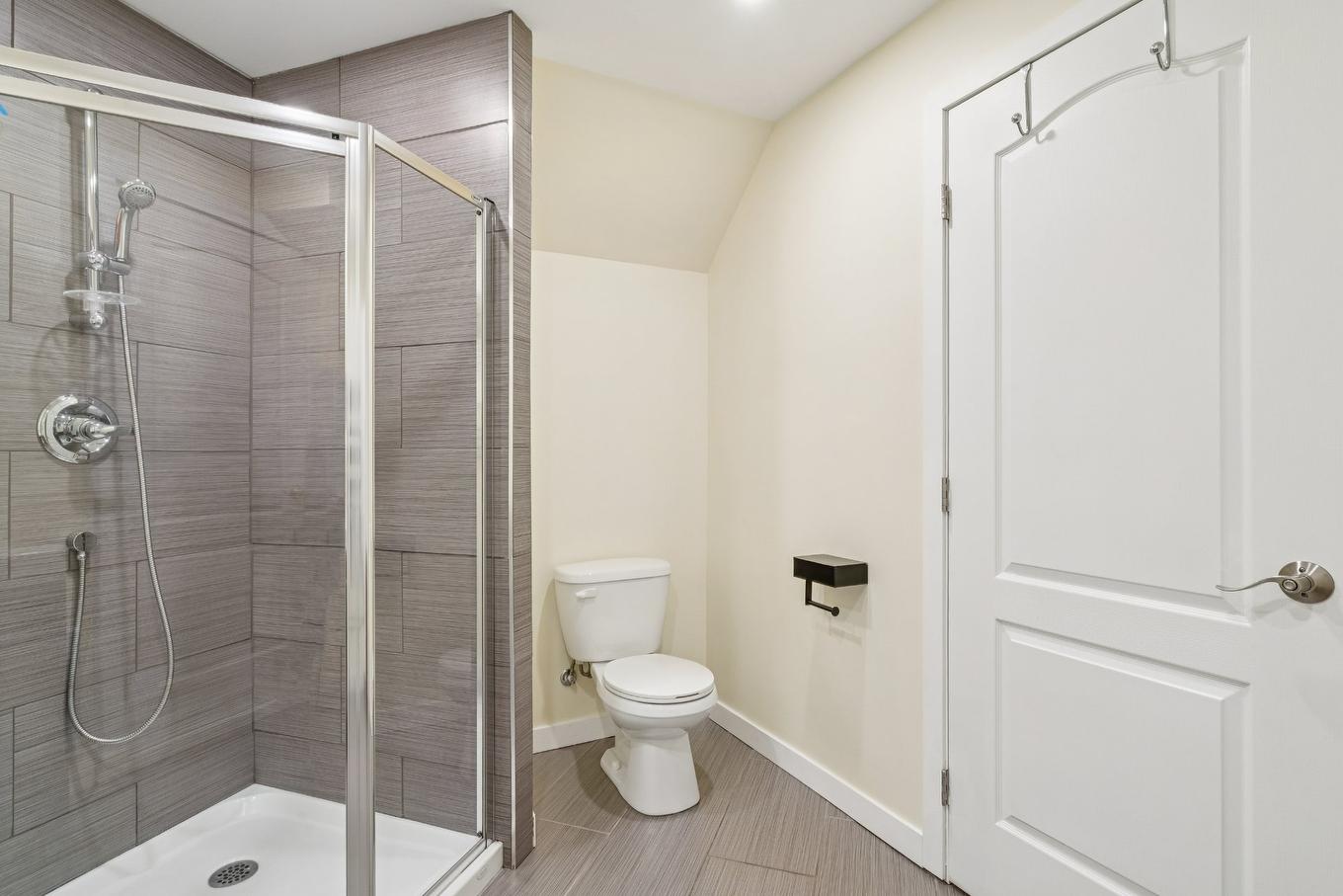 Salle de bains - 614 Rue Du Sauvignon, Rosemère, QC - Indoor Photo Showing Bathroom