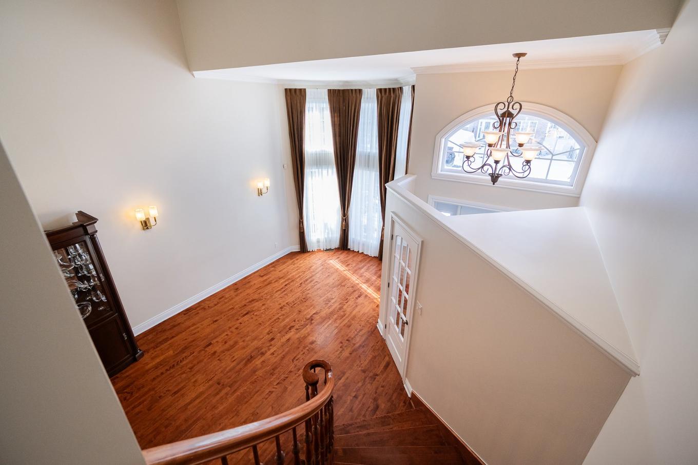 Interior - 2491 Rue Dalbis, Laval (Chomedey), QC - Indoor Photo Showing Other Room