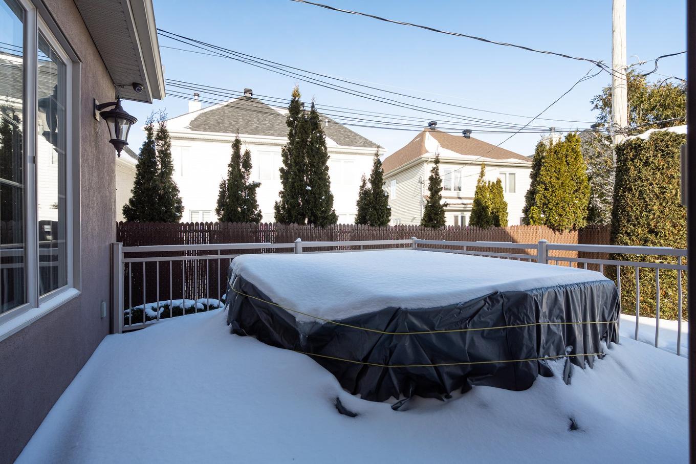 Balcony - 2491 Rue Dalbis, Laval (Chomedey), QC - Outdoor With Exterior