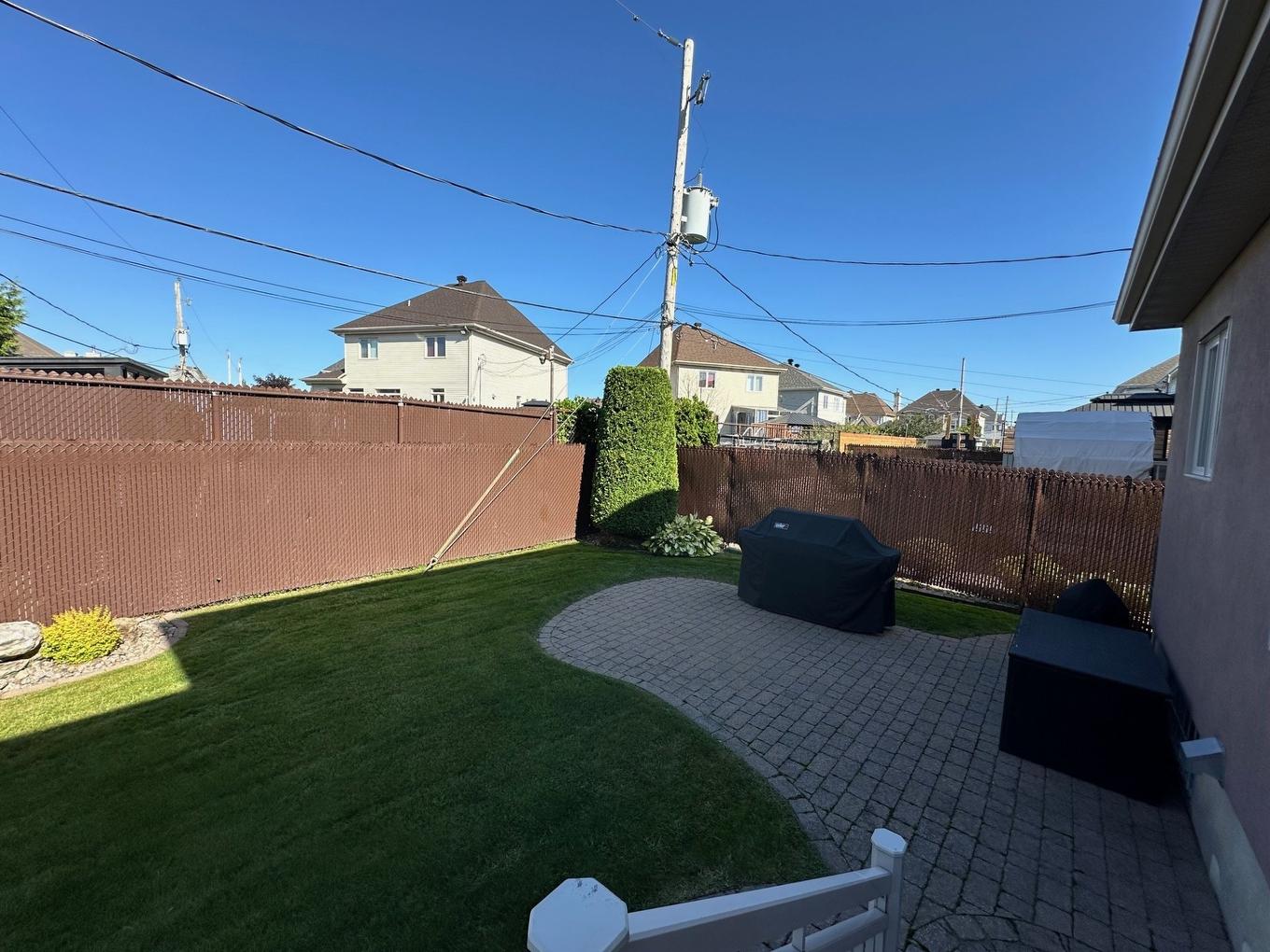 Backyard - 2491 Rue Dalbis, Laval (Chomedey), QC - Outdoor