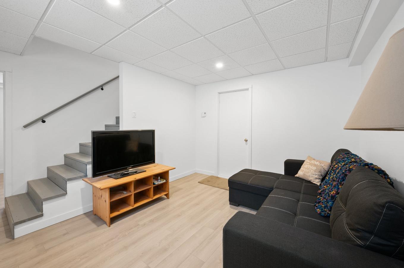 Salle familiale - 1951 Ch. Du 9E-Rang, Sainte-Lucie-Des-Laurentides, QC - Indoor