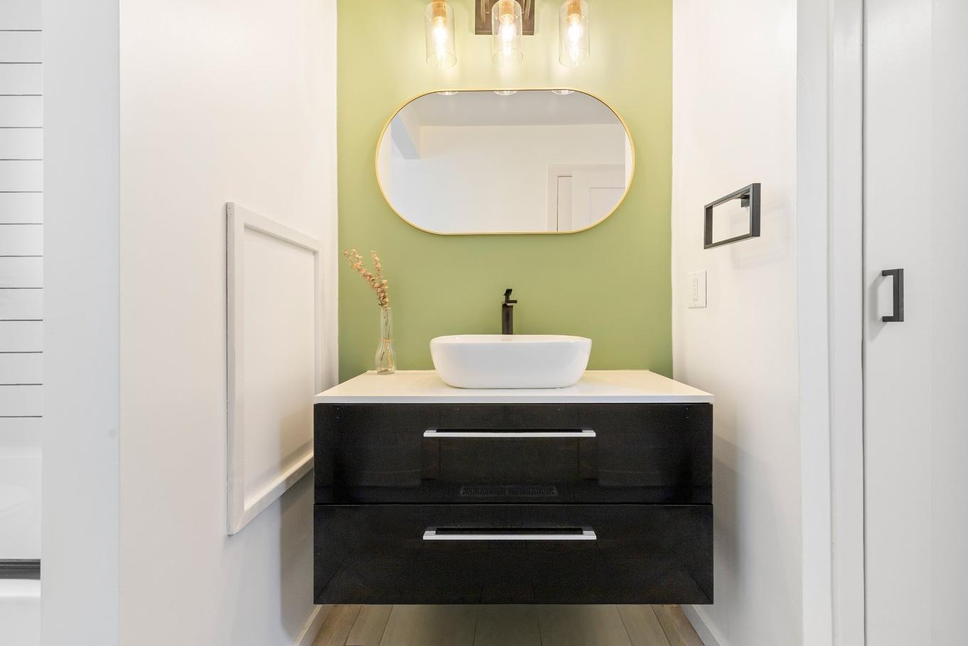 Salle de bains - 3370 Rue De L'Université, Longueuil (Saint-Hubert), QC - Indoor Photo Showing Bathroom