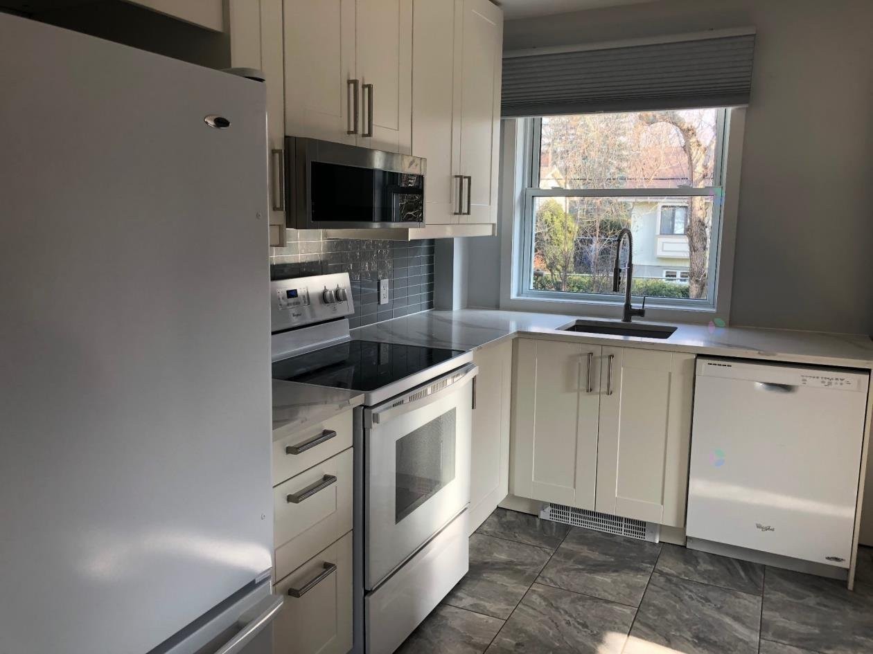 Cuisine - 15 Av. Laurelwood, Pointe-Claire, QC - Indoor Photo Showing Kitchen