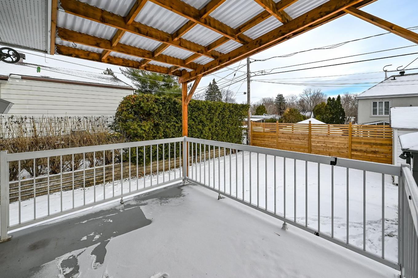 Cour - 773 Rue Julien, Laval (Sainte-Dorothée), QC - Outdoor With Exterior