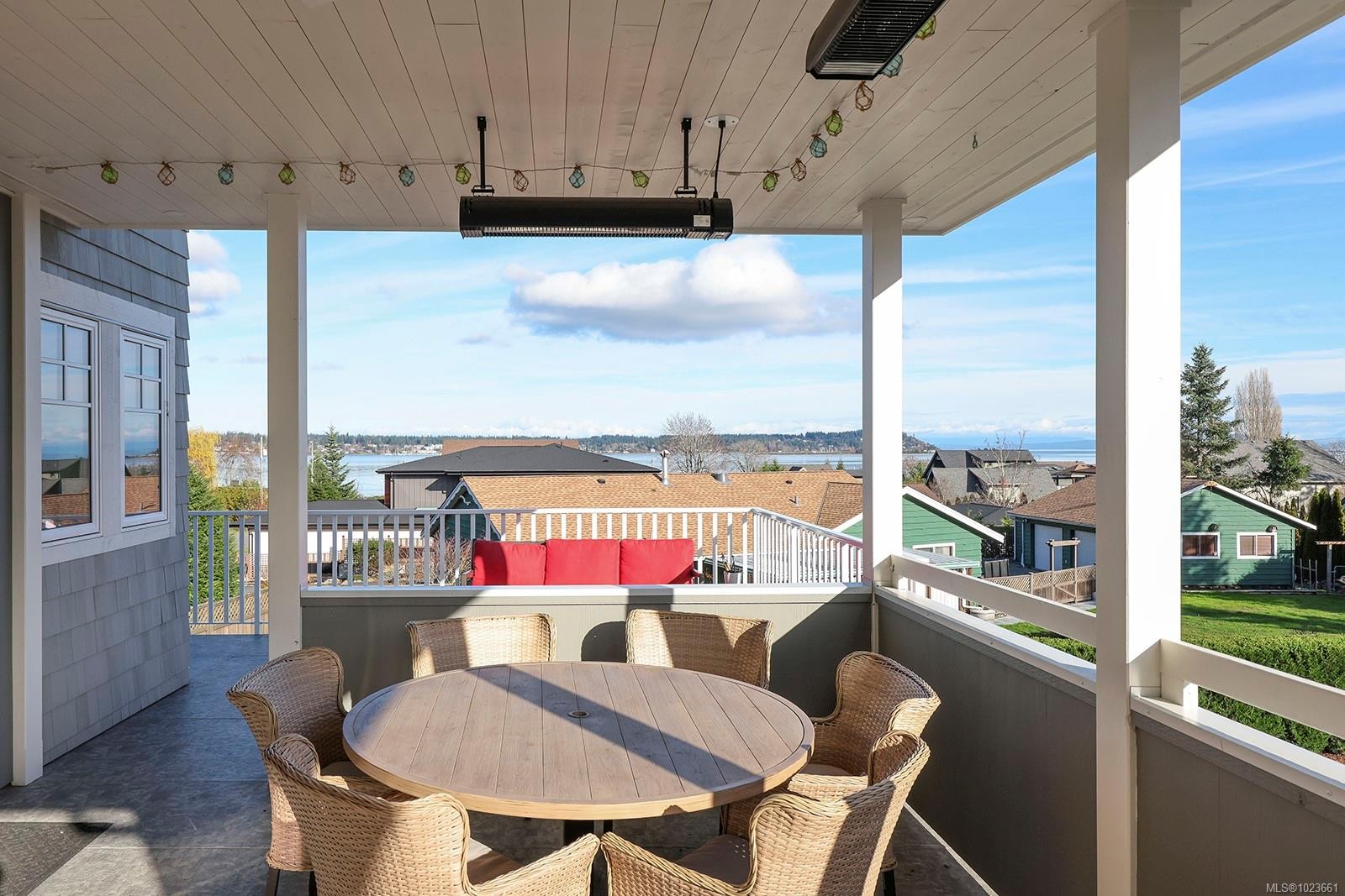 3839/3841 Ross Ave, Royston, BC