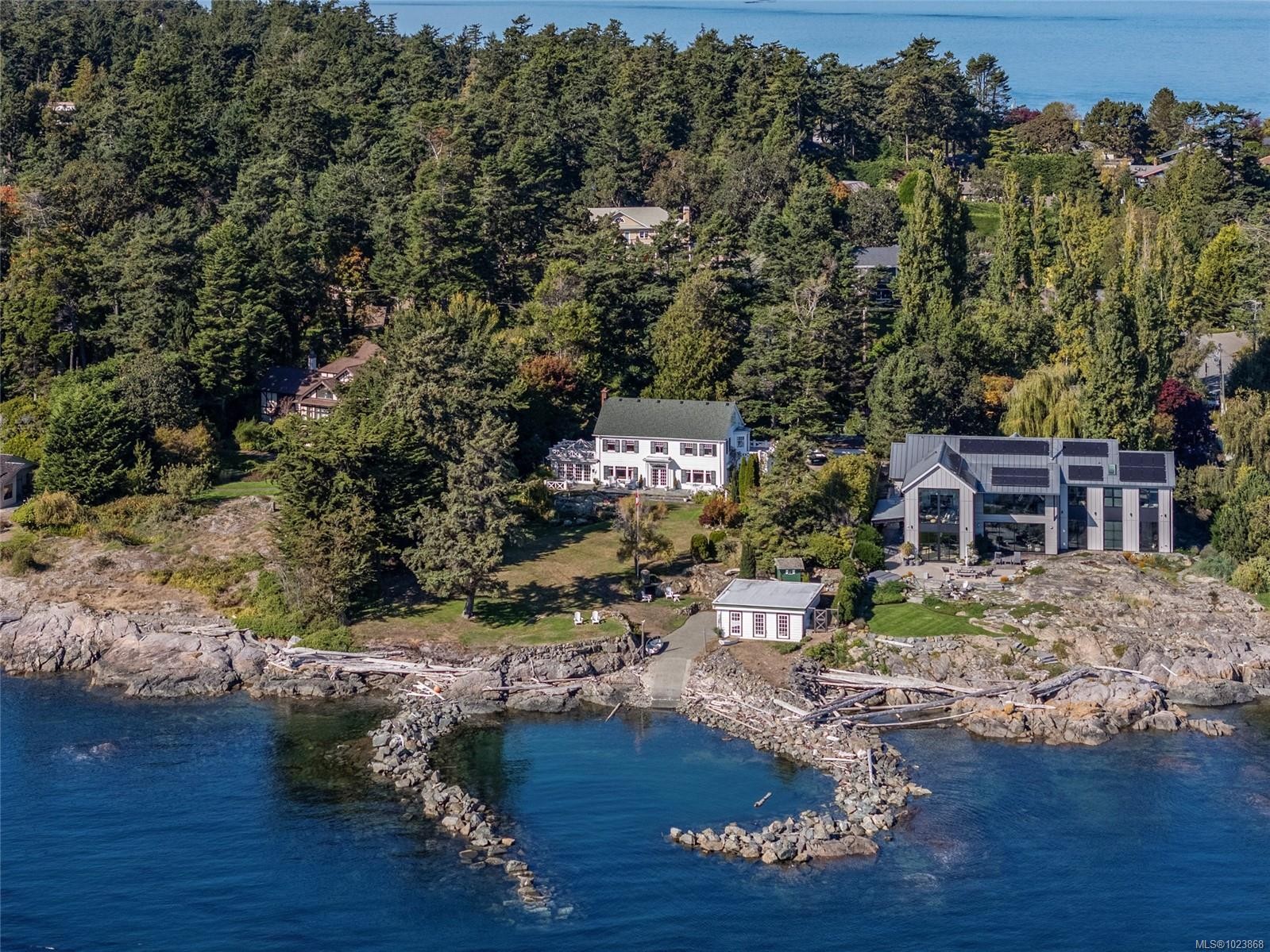 3045 Mcanally Rd, Saanich, BC