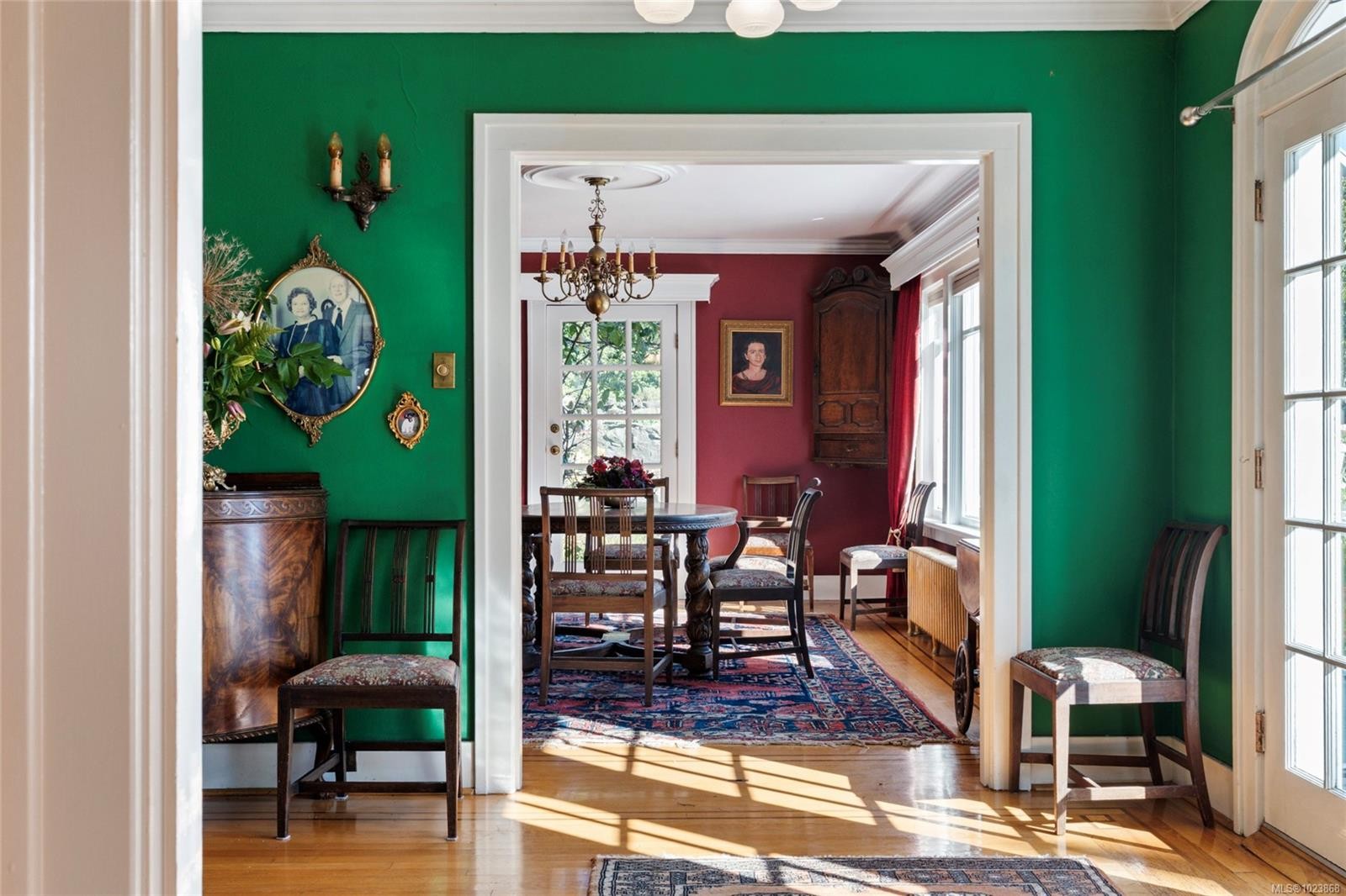 3045 Mcanally Rd, Saanich, BC