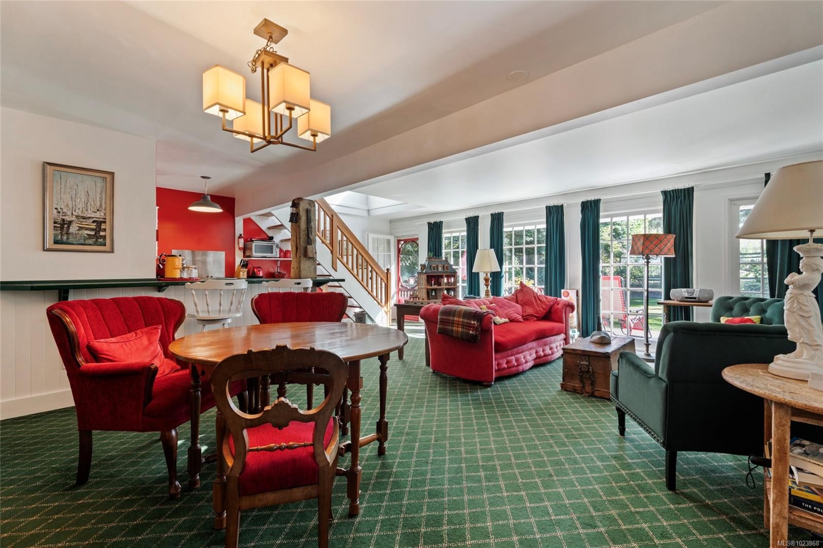 3045 Mcanally Rd, Saanich, BC