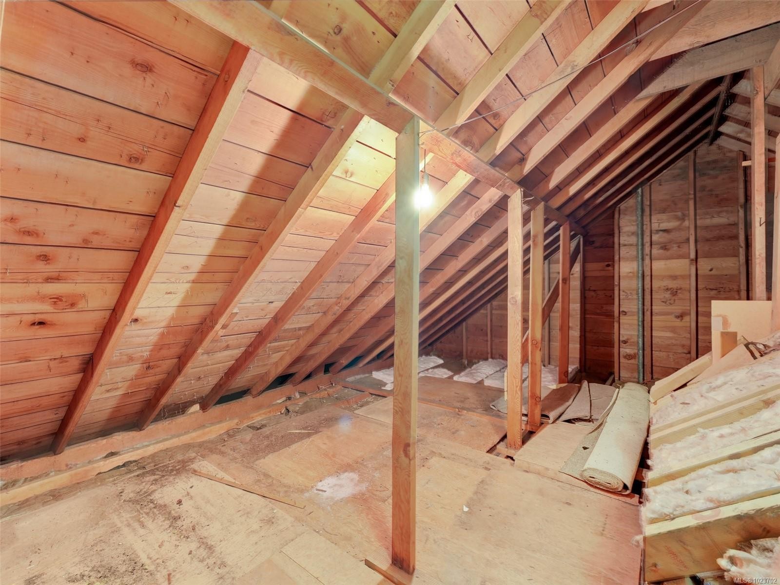 655 Linkleas Ave, Oak Bay, BC