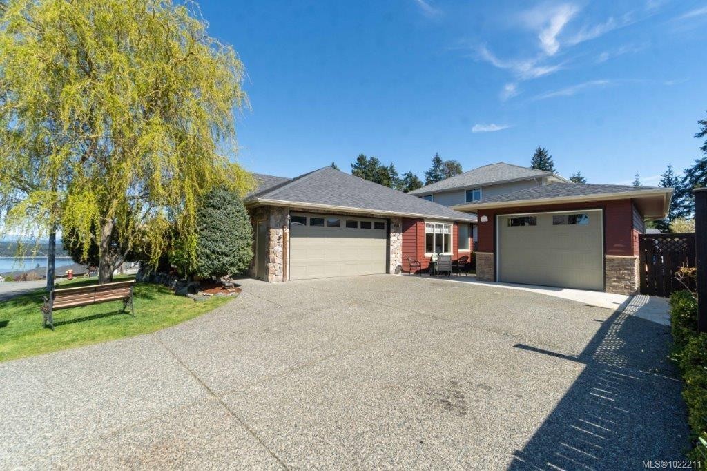 602 Steele Pl, Ladysmith, BC