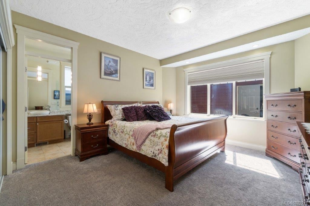 602 Steele Pl, Ladysmith, BC