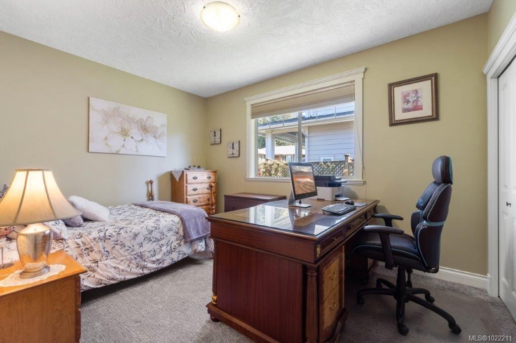 602 Steele Pl, Ladysmith, BC