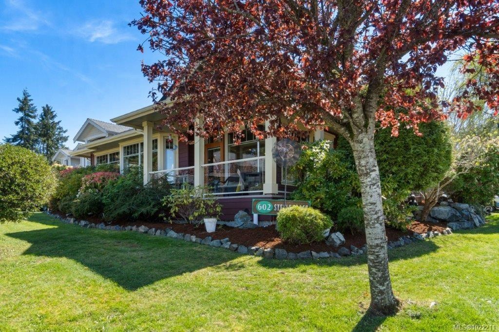 602 Steele Pl, Ladysmith, BC