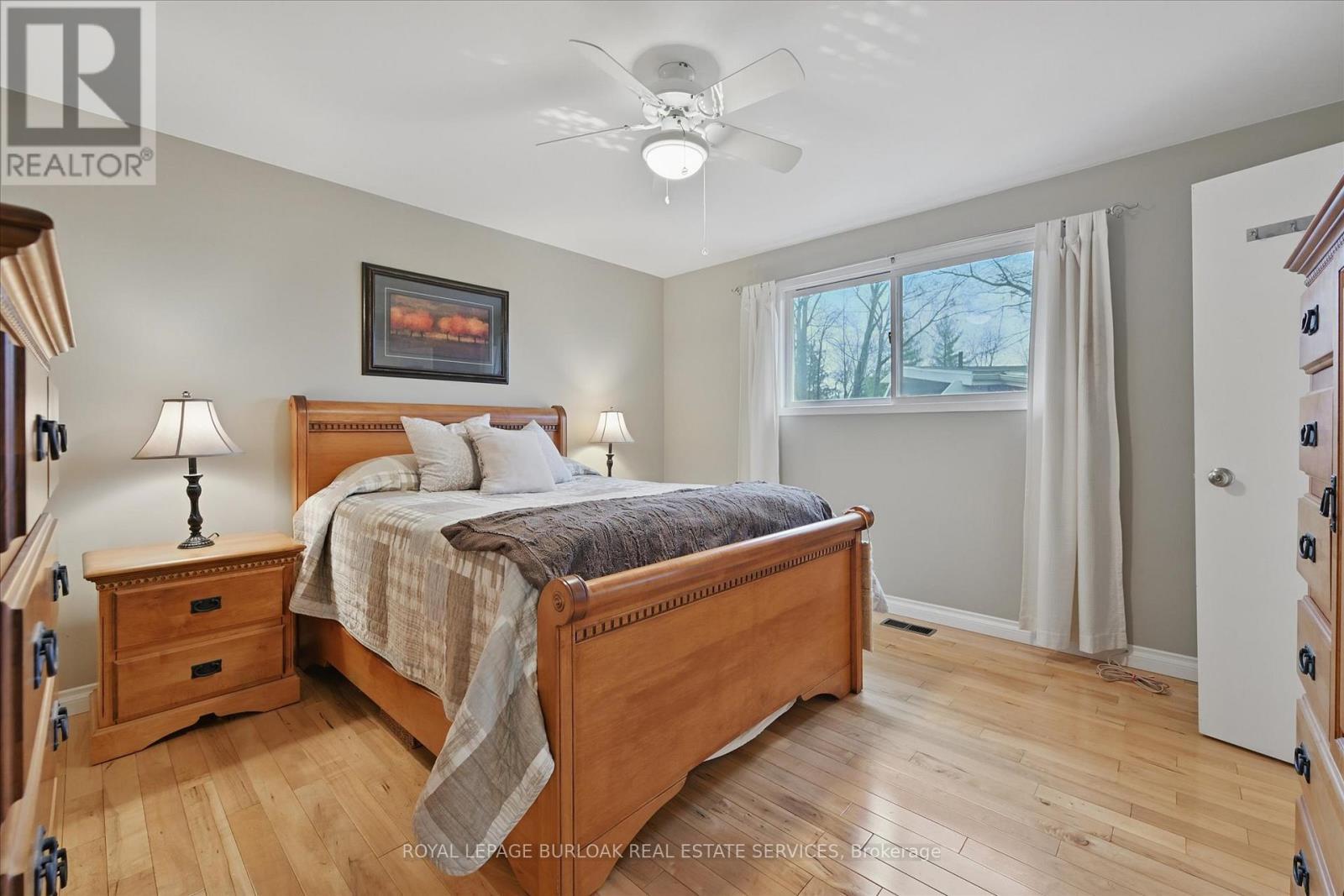 768 King Road, Burlington, ON - Indoor Photo Showing Bedroom