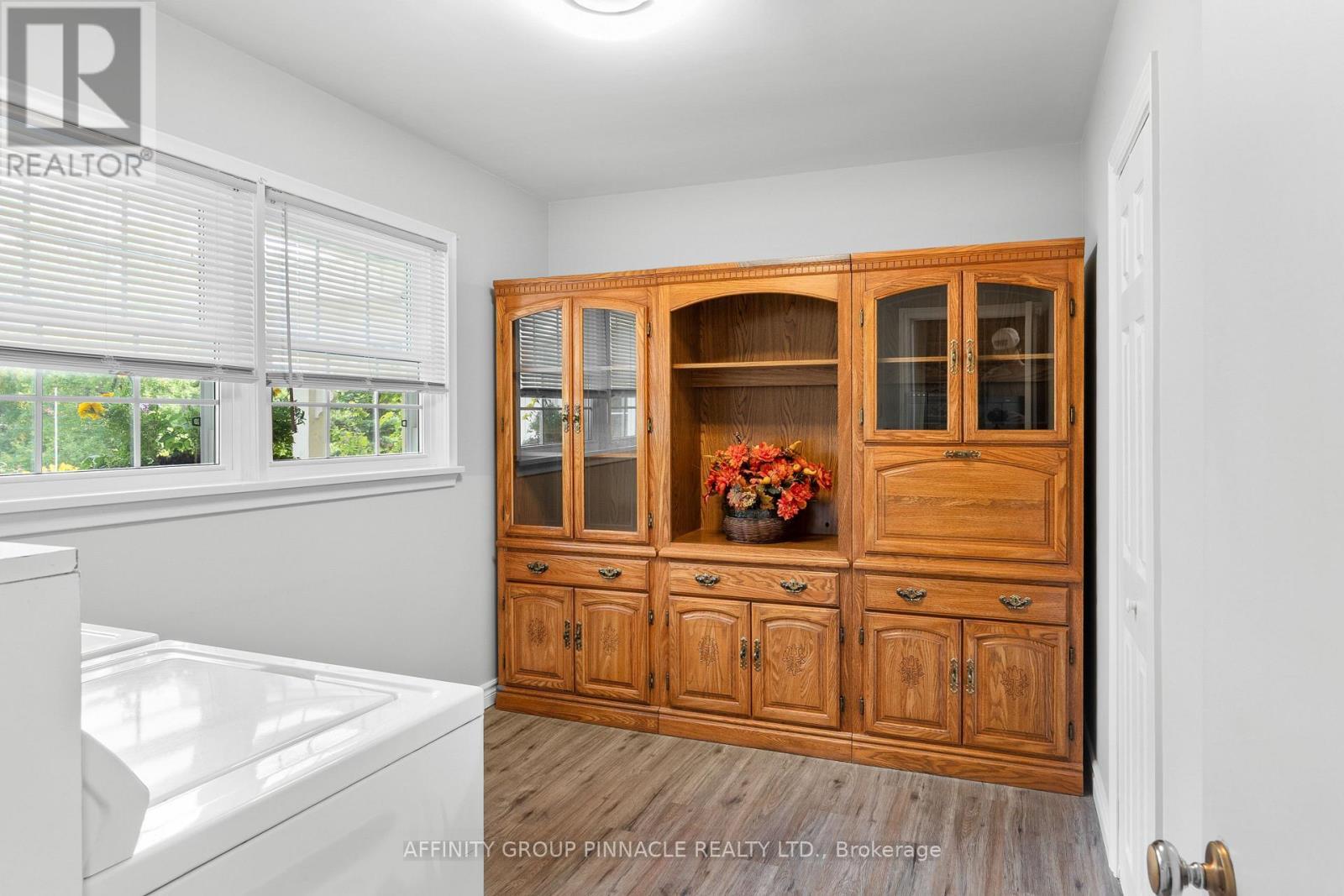 17 Richard Avenue, Kawartha Lakes (Lindsay), ON - Indoor