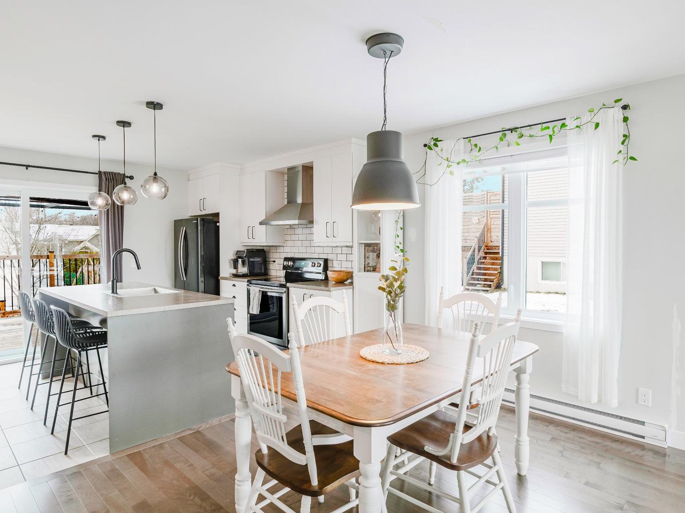 Overall view - 1015 Rue Boivin, Sherbrooke (Brompton/Rock Forest/Saint-Élie/Deauville), QC - Indoor Photo Showing Dining Room