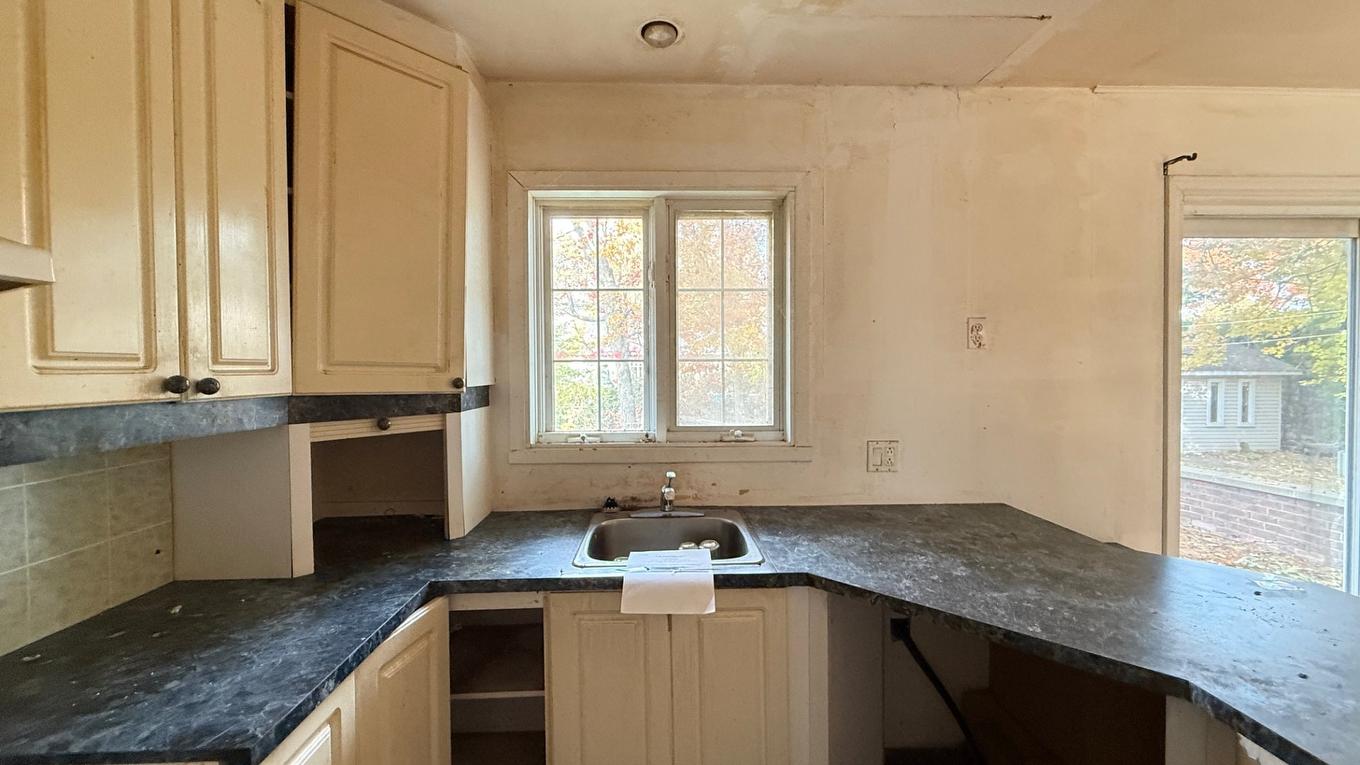 Kitchen - 35 Place Vadenais, Saint-Charles-Borromée, QC - Indoor Photo Showing Kitchen