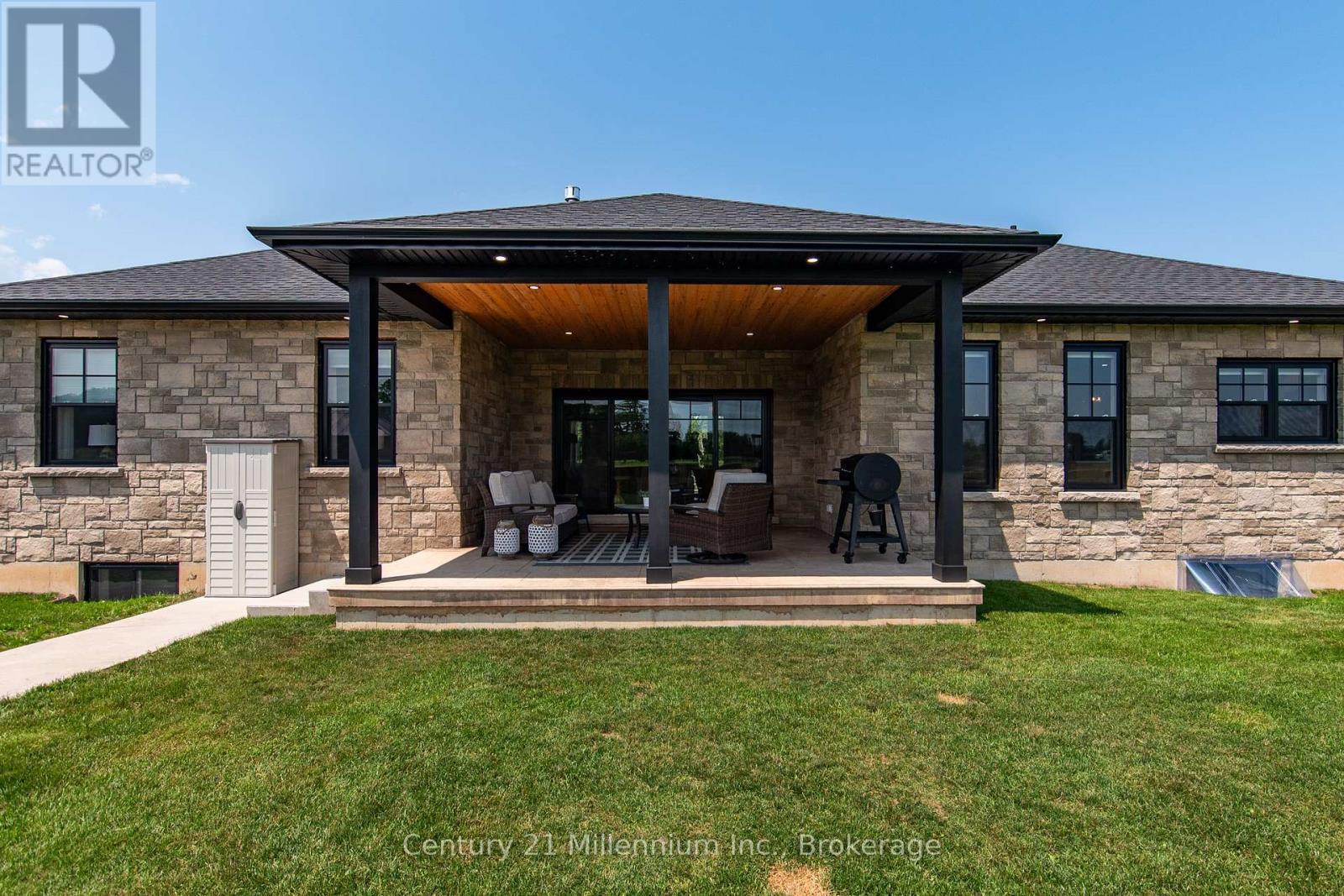 33 Nickason Drive, Arran-Elderslie, ON - Outdoor With Deck Patio Veranda