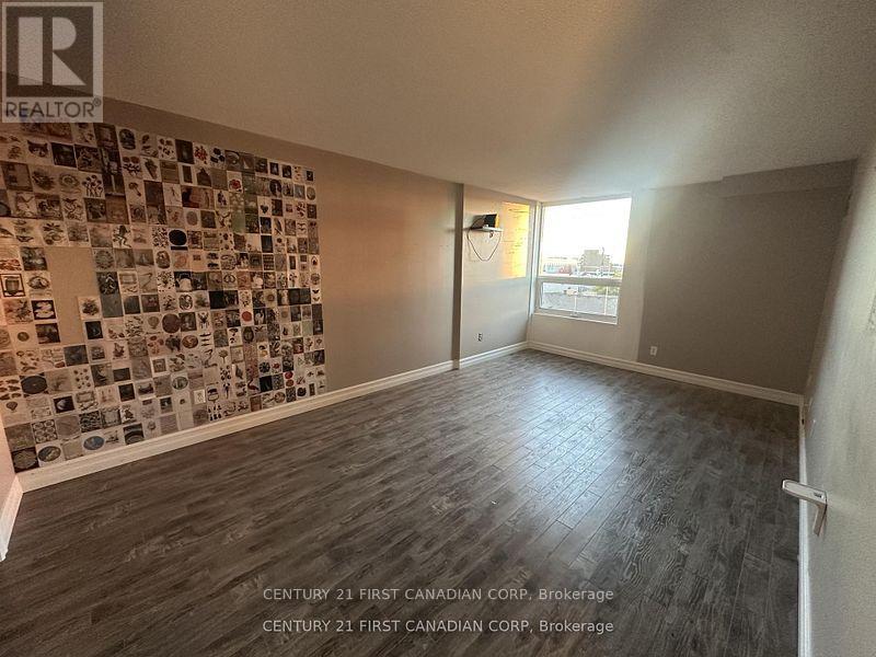 506 - 389 Dundas Street, London East (East K), ON - Indoor Photo Showing Other Room