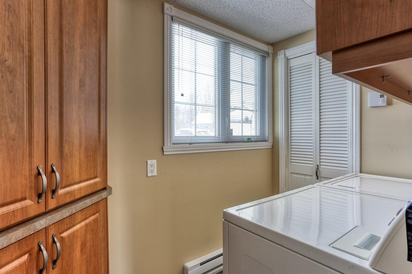 Laundry room - 4570 Av. Du Tour-Du-Lac, Shawinigan, QC - Indoor Photo Showing Other Room