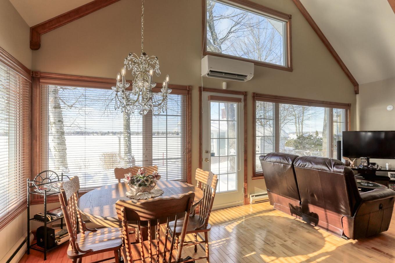 Overall view - 4570 Av. Du Tour-Du-Lac, Shawinigan, QC - Indoor Photo Showing Dining Room