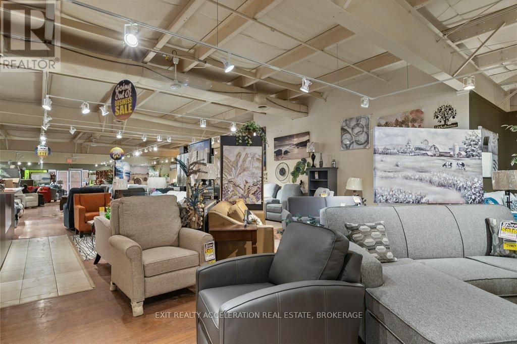 447 Centre Street N, Greater Napanee (Greater Napanee), ON