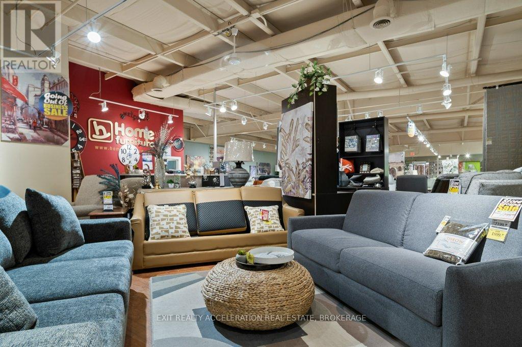 447 Centre Street N, Greater Napanee (Greater Napanee), ON