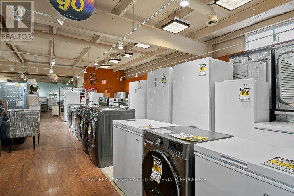 447 Centre Street N, Greater Napanee (Greater Napanee), ON