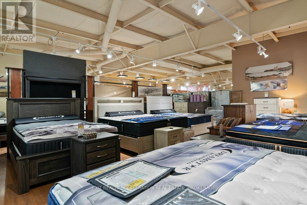 447 Centre Street N, Greater Napanee (Greater Napanee), ON