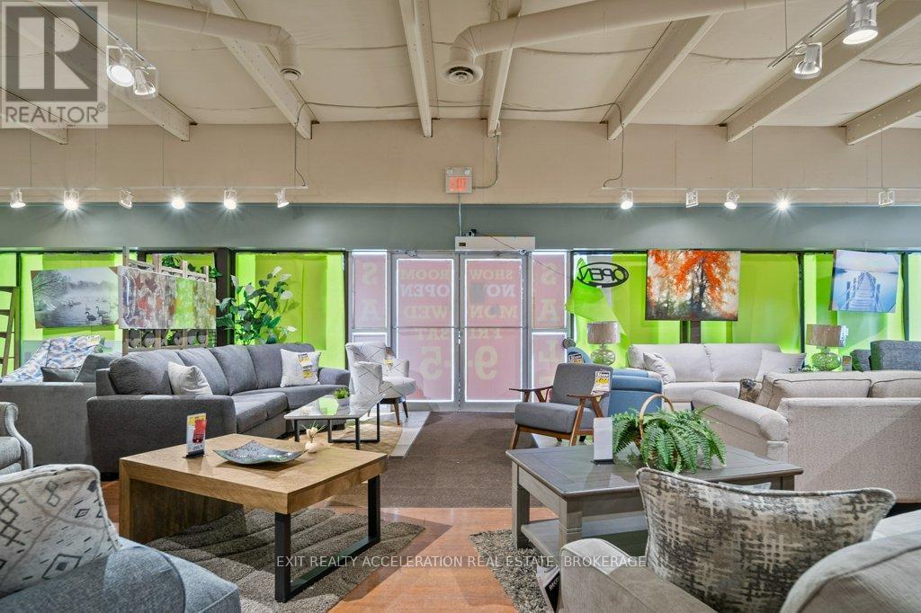 447 Centre Street N, Greater Napanee (Greater Napanee), ON