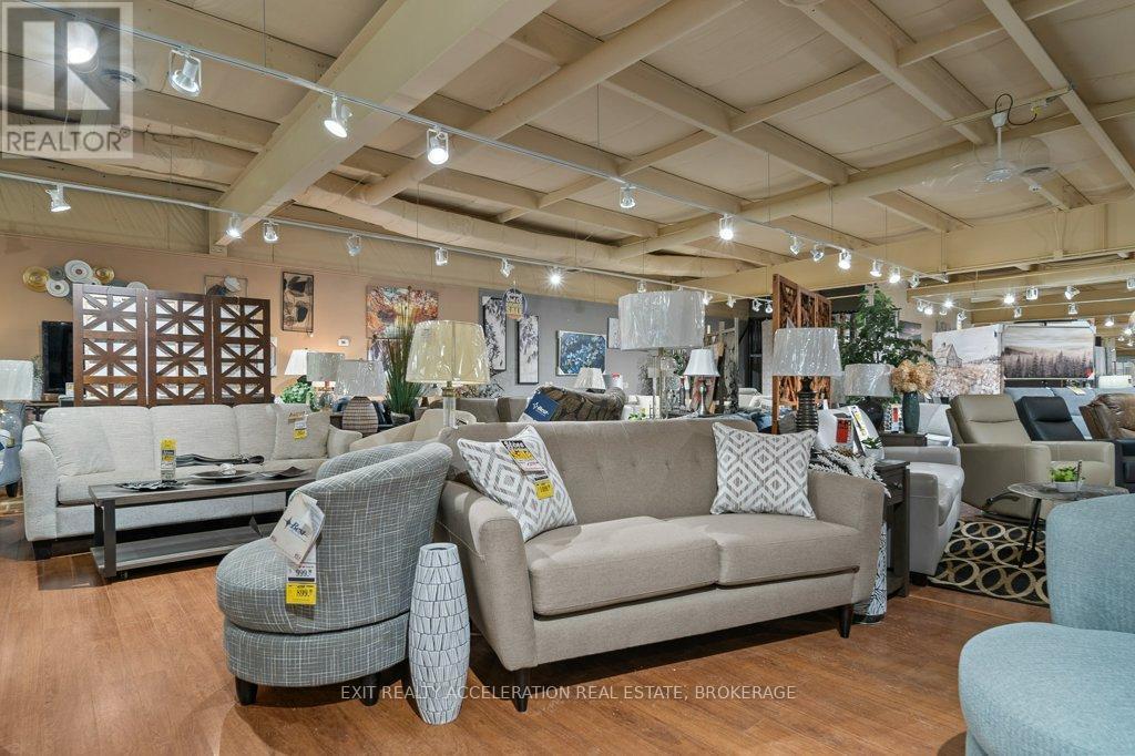 447 Centre Street N, Greater Napanee (Greater Napanee), ON