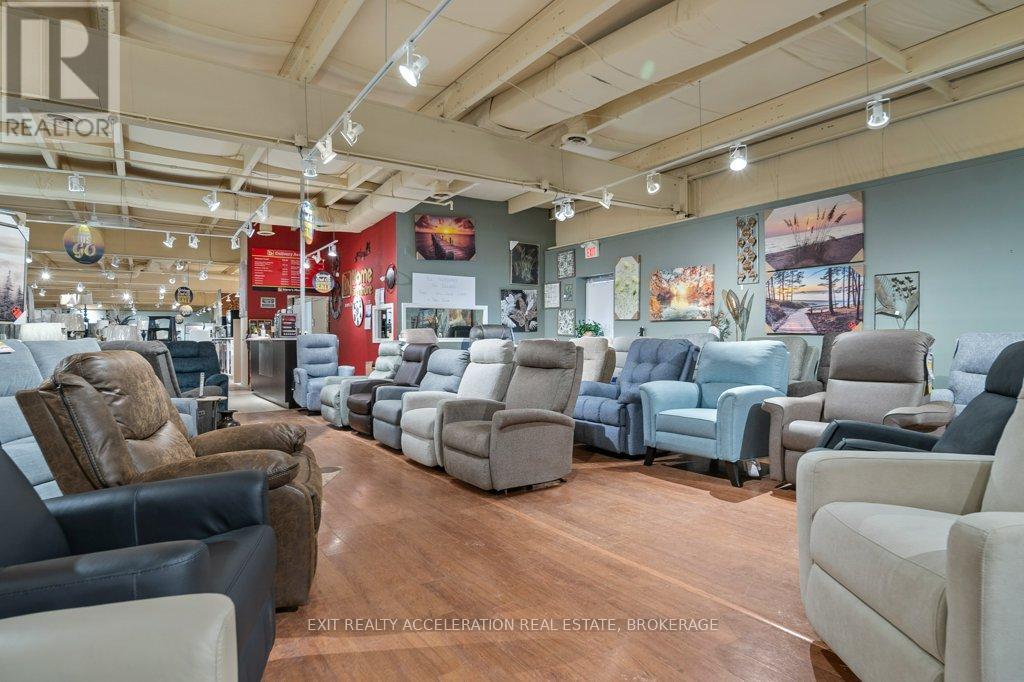 447 Centre Street N, Greater Napanee (Greater Napanee), ON