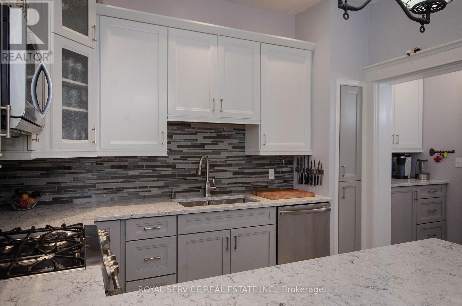 42 Barrett Street, Port Hope, ON - Indoor Photo Showing Kitchen