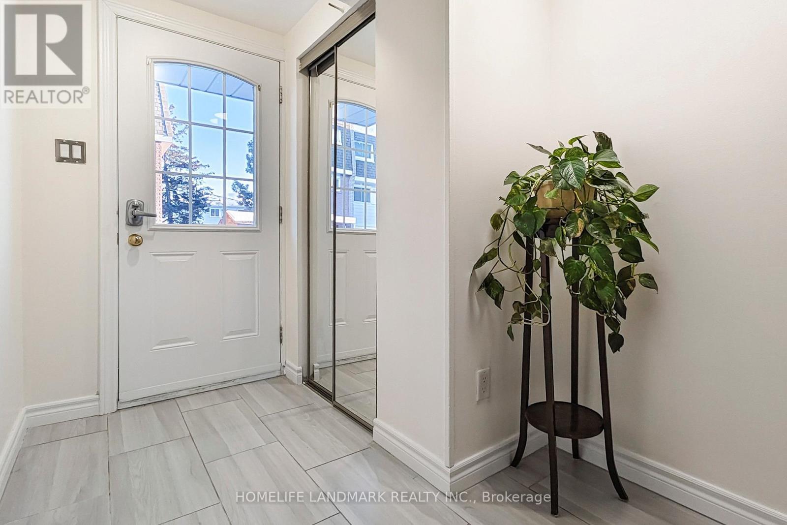 14A - 830 Westlock Road, Mississauga, ON - Indoor Photo Showing Other Room