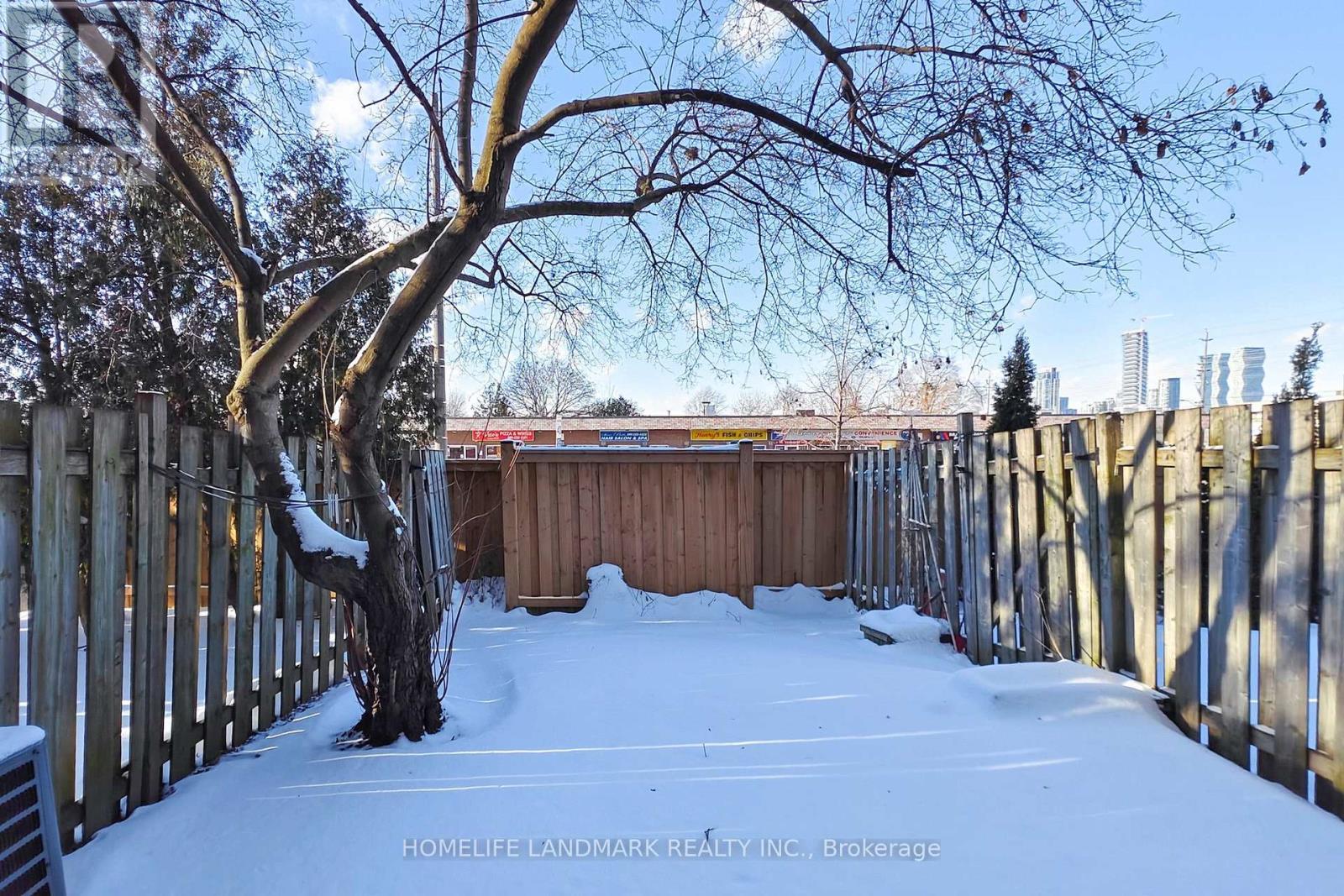 14A - 830 Westlock Road, Mississauga, ON - Outdoor